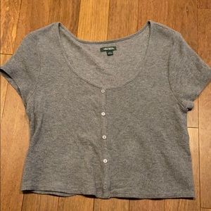 gray crop top